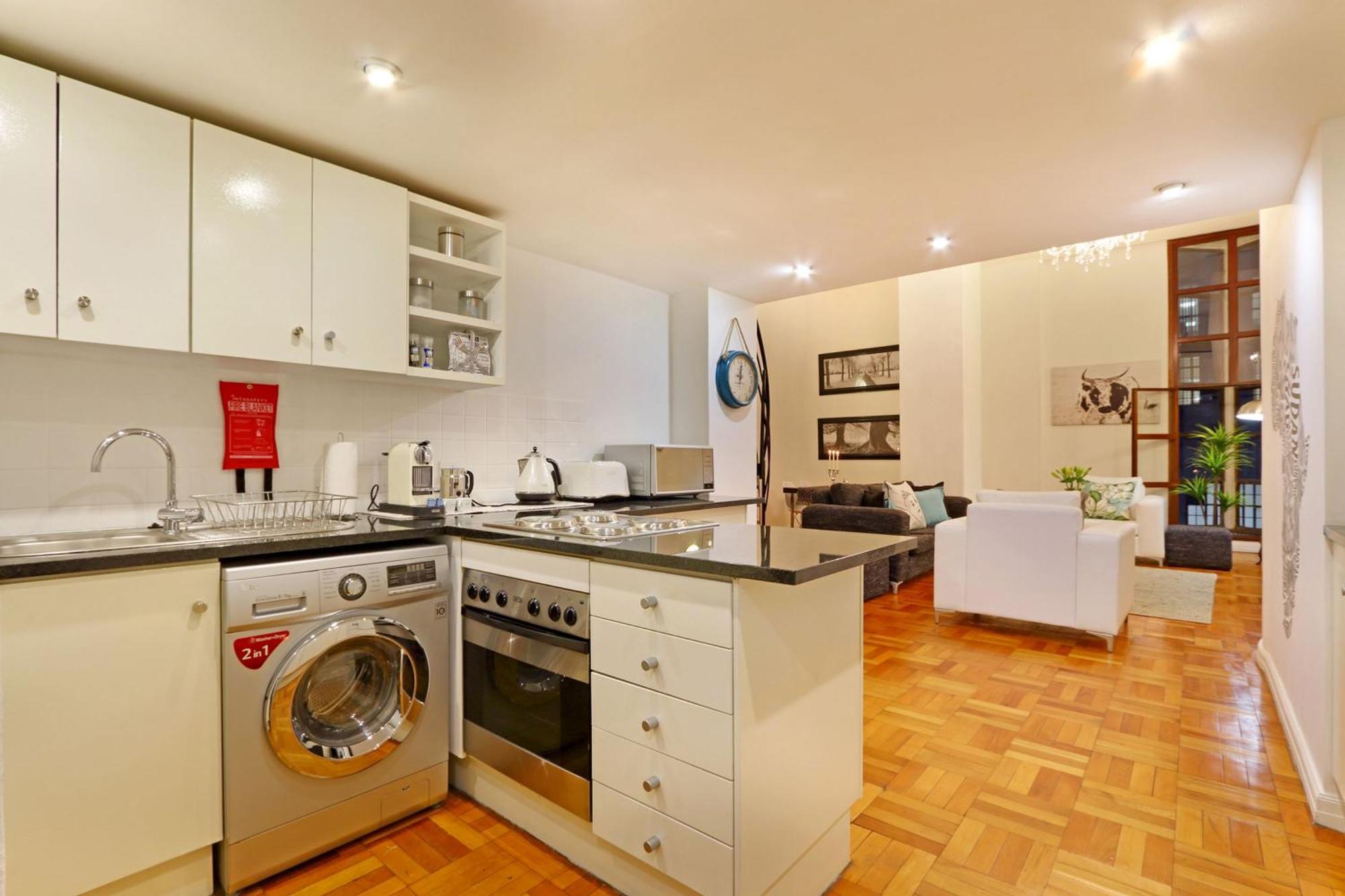 Cape Eazi Stayz Mutual Apartments 케이프타운 객실 사진